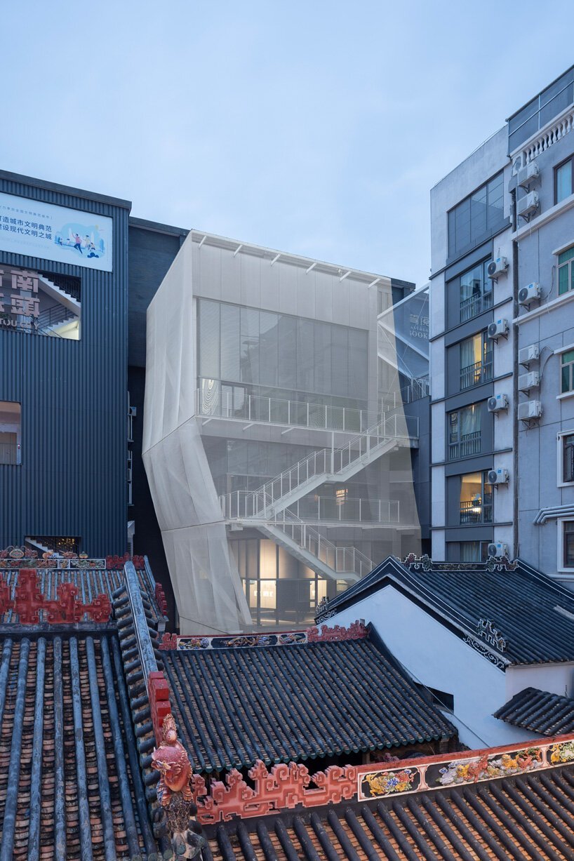 translucent metal mesh skin veils TAO's in-between pavilion in nantou ancient town