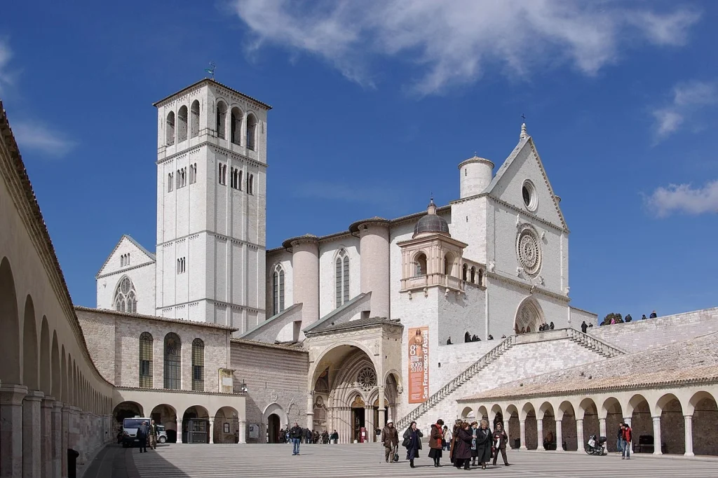 8 Magnificent Churches in Italy